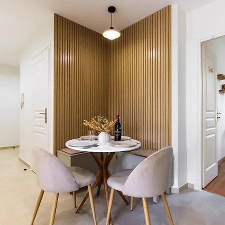 Charme Nicois, 15min De La Mer, 3 Chambres, Climatisation, Terrasse * Nizza