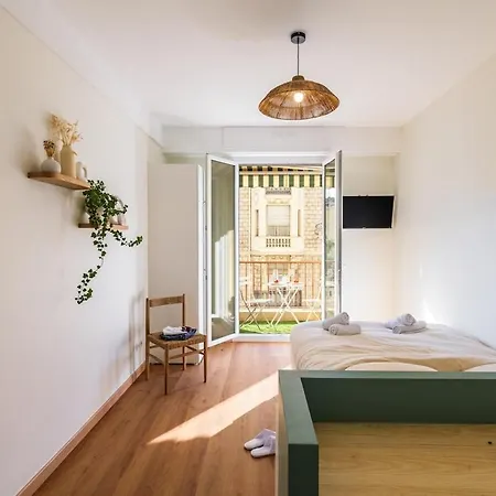 Charme Nicois, 15min De La Mer, 3 Chambres, Climatisation, Terrasse Lägenhet Nice