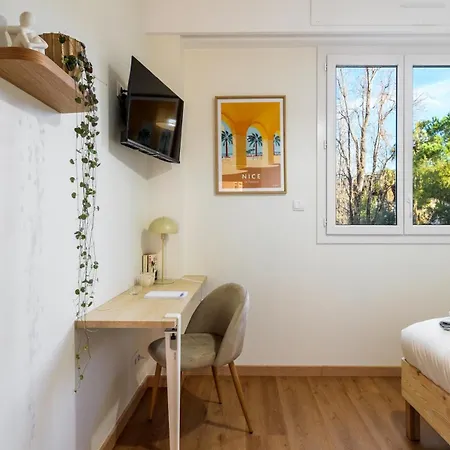 Appartamento Charme Nicois, 15min De La Mer, 3 Chambres, Climatisation, Terrasse Nizza