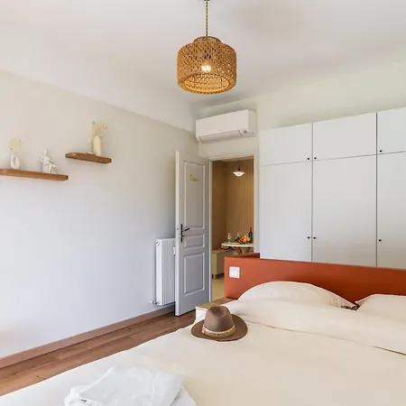 Charme Nicois, 15min De La Mer, 3 Chambres, Climatisation, Terrasse * Nizza