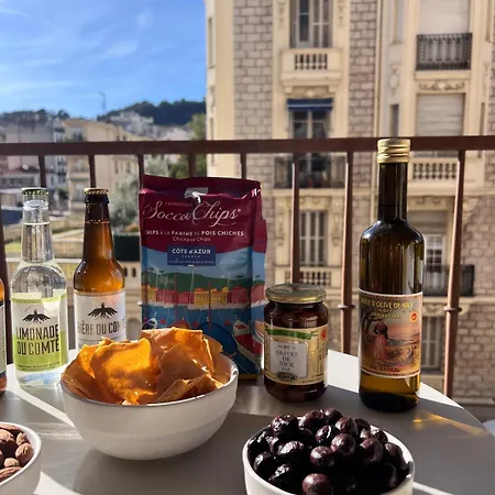 Charme Nicois, 15min De La Mer, 3 Chambres, Climatisation, Terrasse Apartmán *