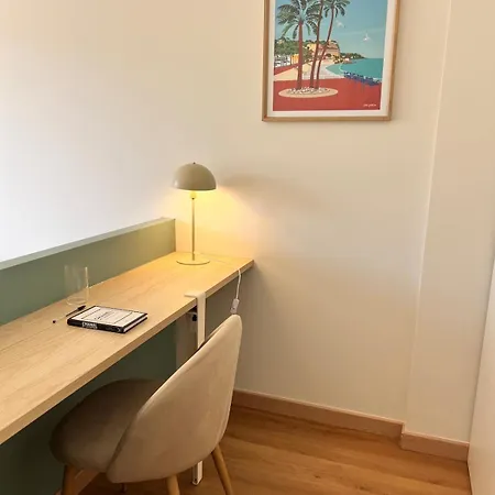 Charme Nicois, 15min De La Mer, 3 Chambres, Climatisation, Terrasse * Nizza