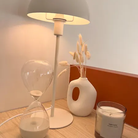 Apartmán Charme Nicois, 15min De La Mer, 3 Chambres, Climatisation, Terrasse