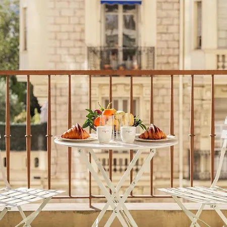 Charme Nicois, 15min De La Mer, 3 Chambres, Climatisation, Terrasse Lägenhet *
