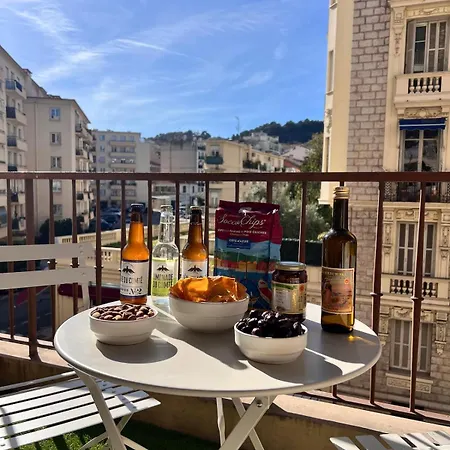 Charme Nicois, 15min De La Mer, 3 Chambres, Climatisation, Terrasse